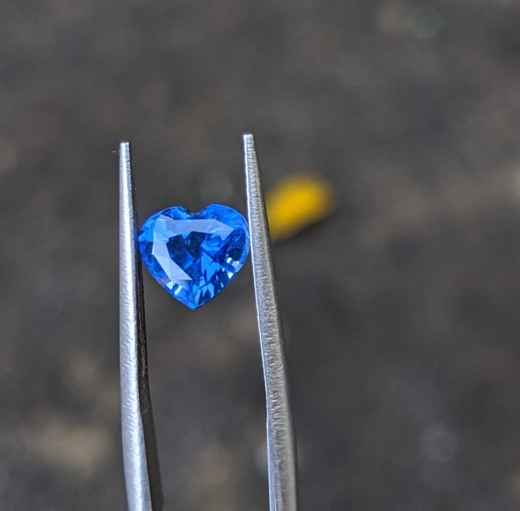 a picture of a sri lankan cornflower blue sapphire by zenva gems