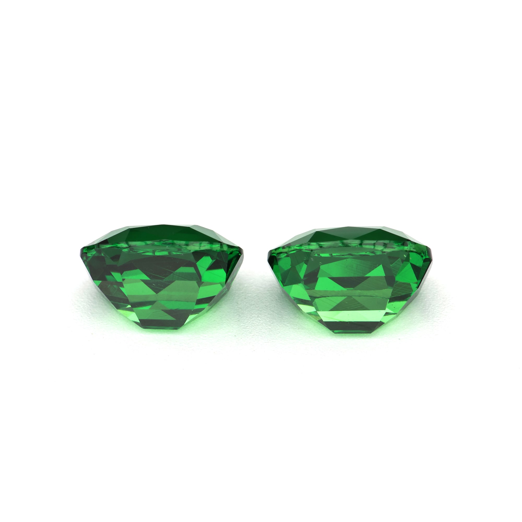 Tsavoirte -Vivid Green Pair - 3.07 Ct - Image 4
