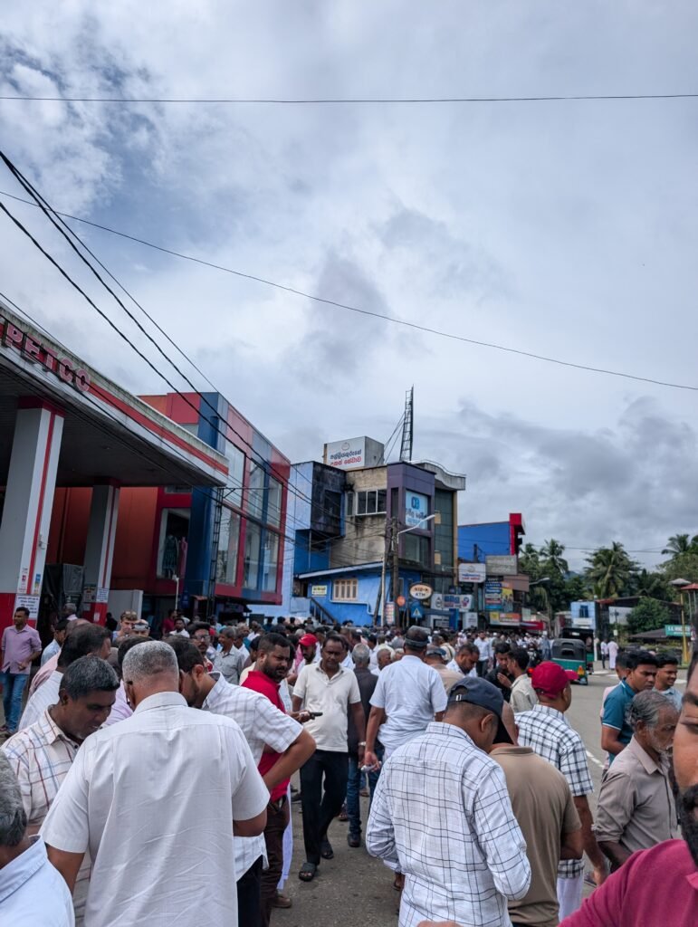 nivithigala gem market sri lanka